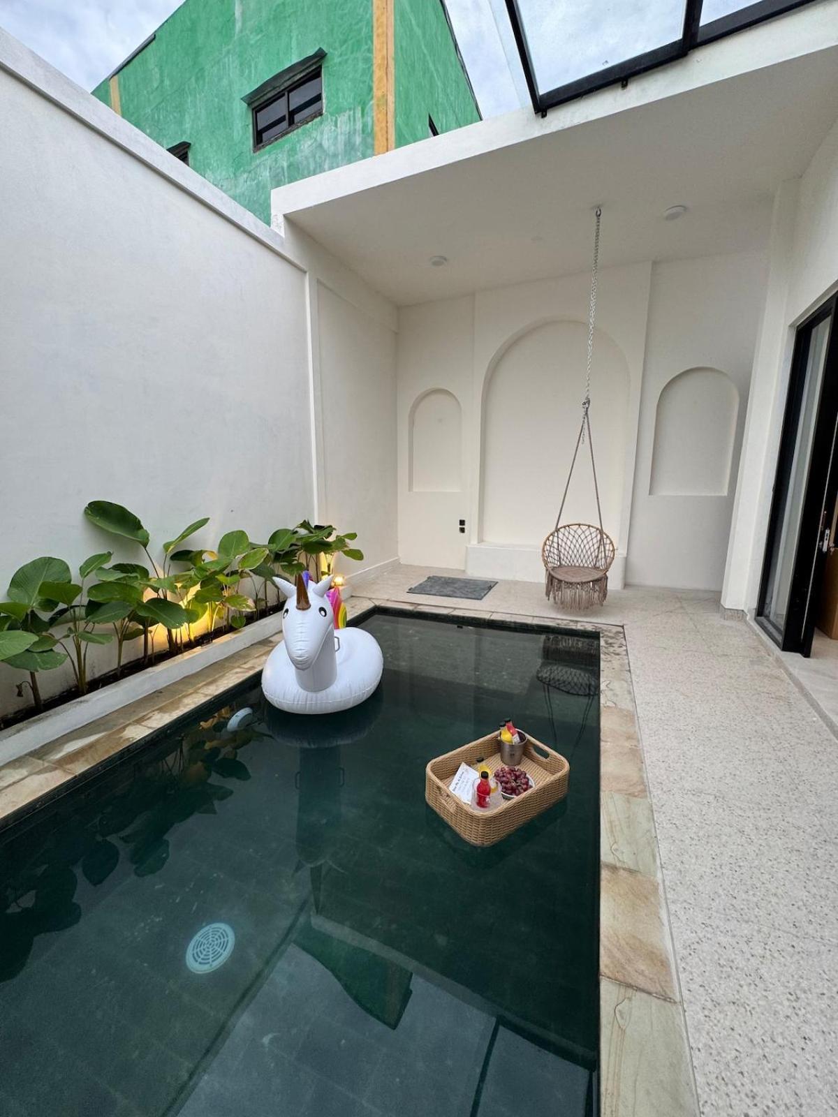 Thera 2 Bedroom Private Pool Near Malioboro Villa Yogyakarta